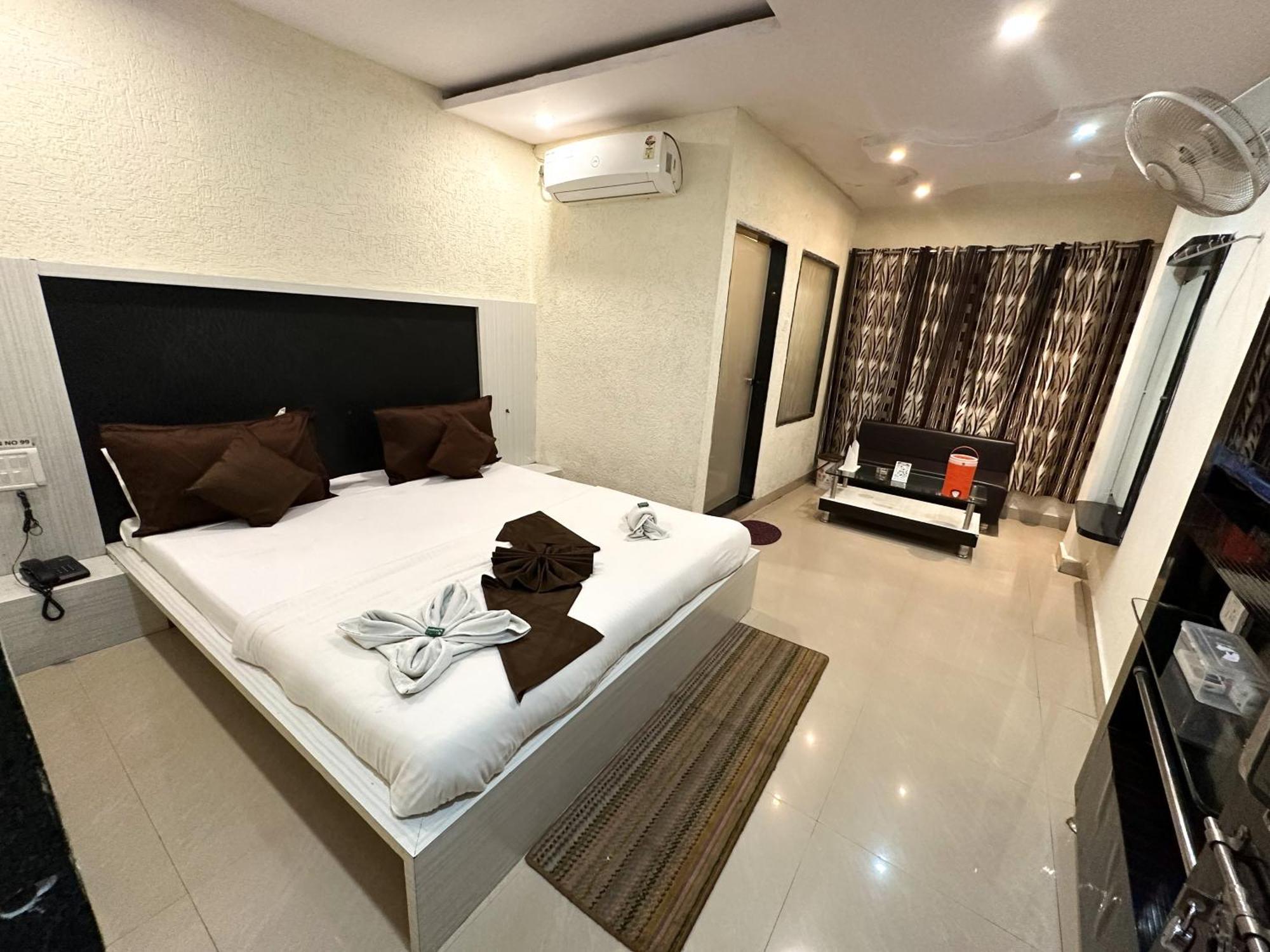 Pachmarhī Hotel Payal & Restaurent מראה חיצוני תמונה